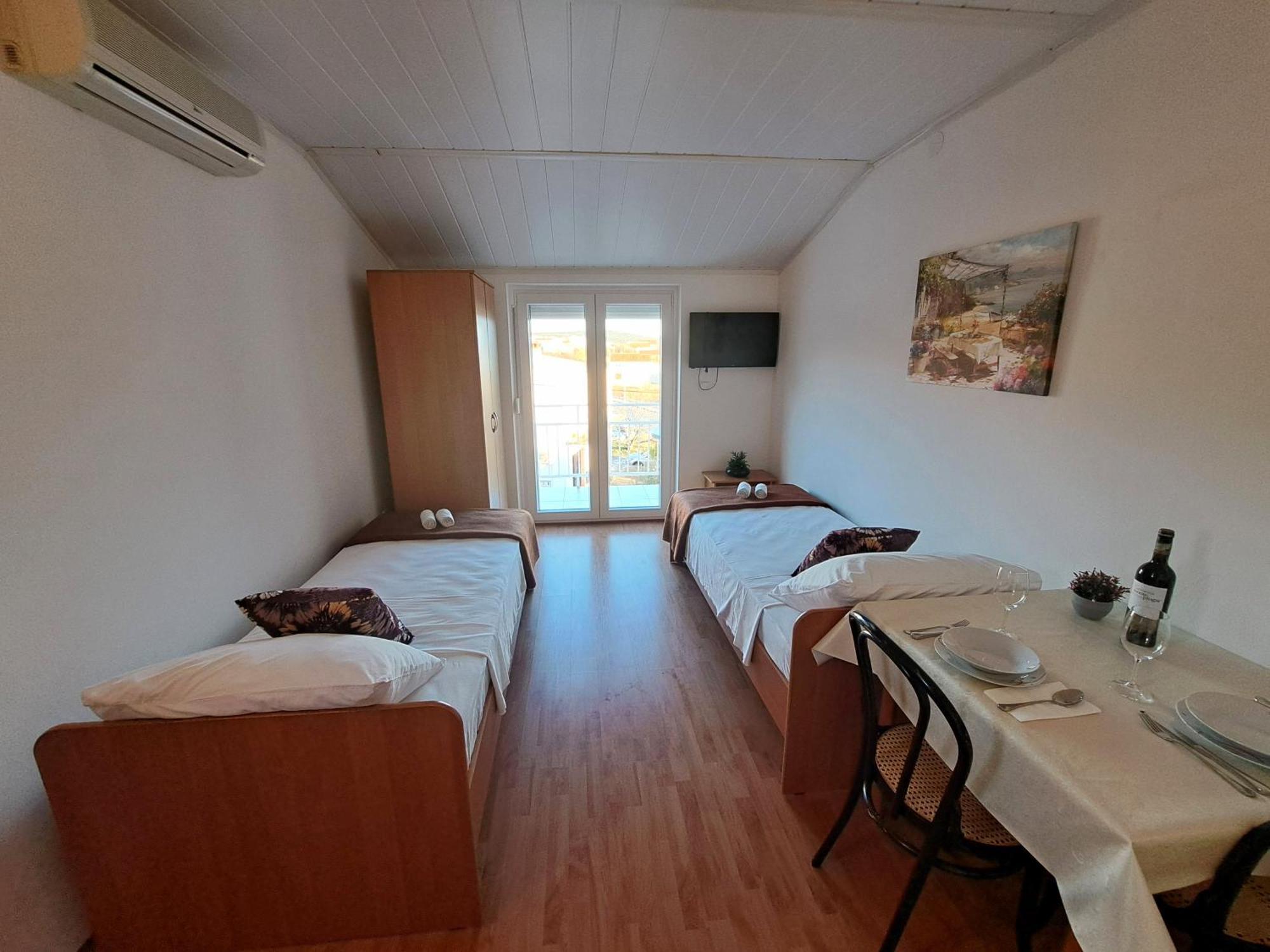 Apartments Maruna Maslenica Zewnętrze zdjęcie