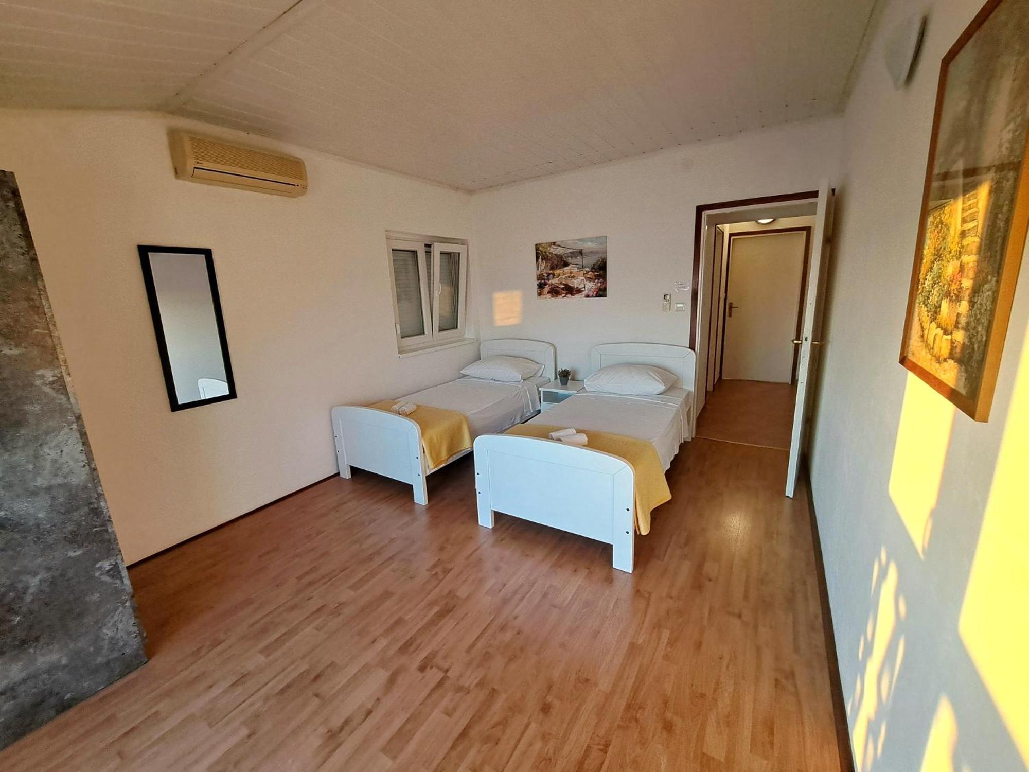 Apartments Maruna Maslenica Zewnętrze zdjęcie